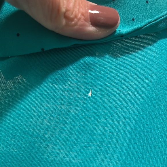Sleeveless Teal Blouse - Picture 5 of 6